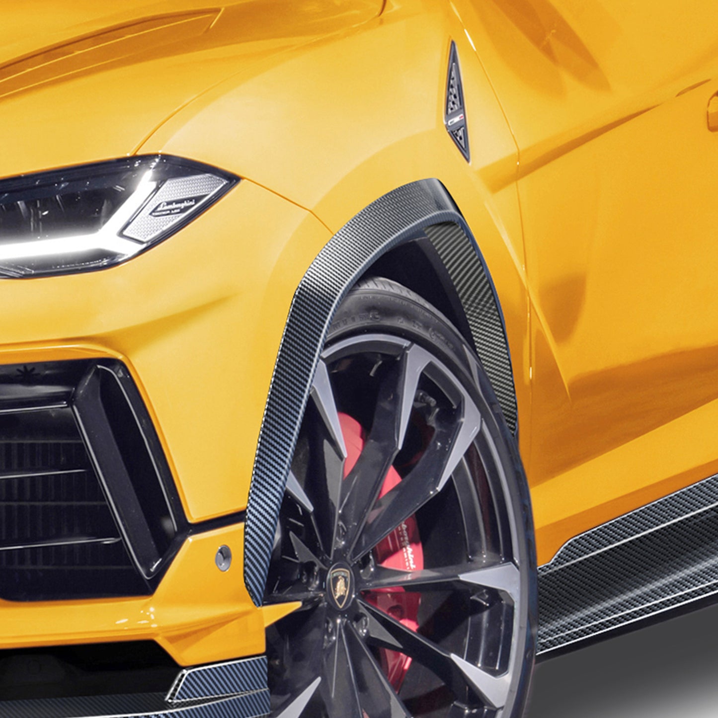 Lamborghini Urus Carbon Fibre Wheel Arch Set