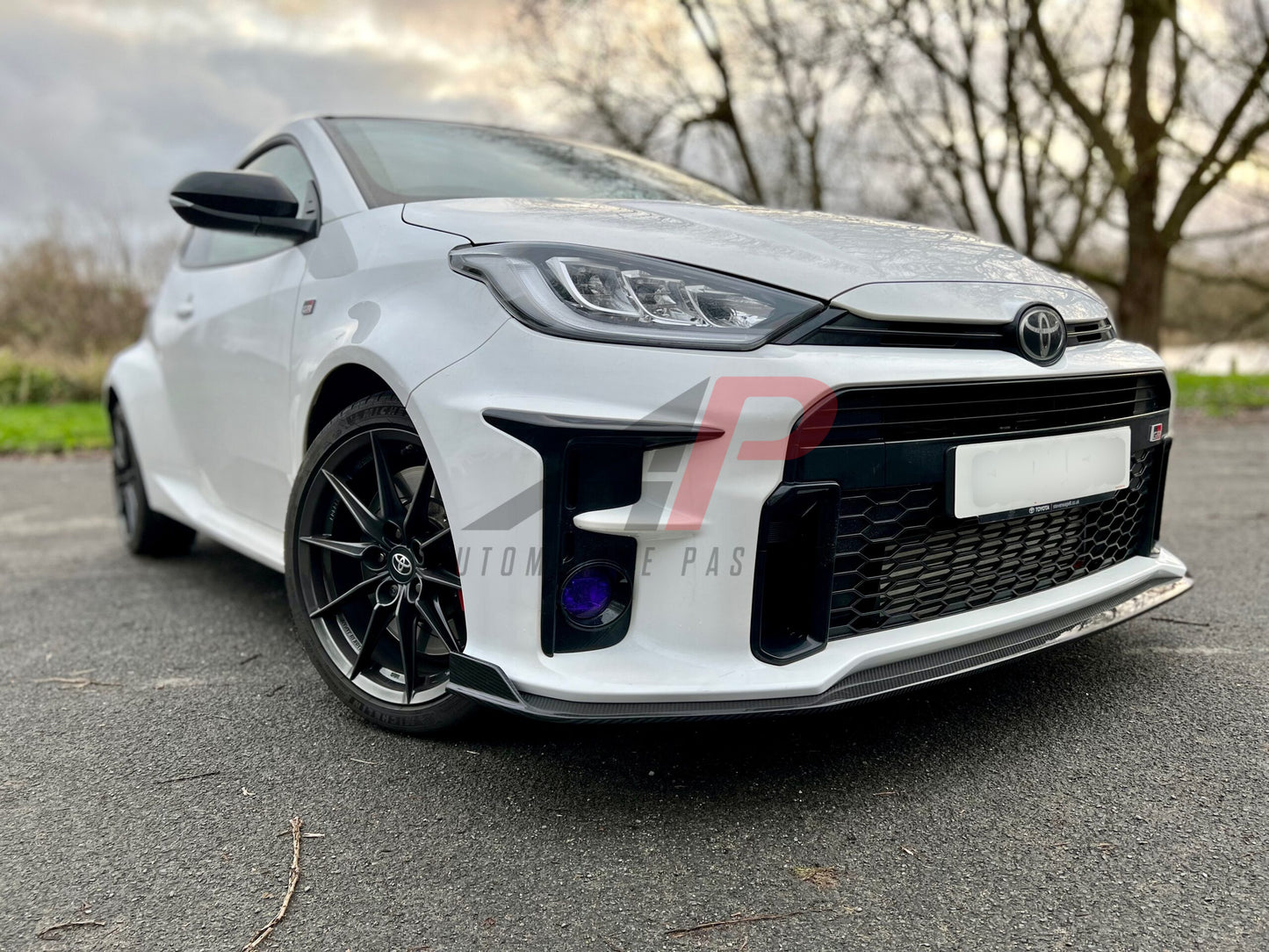Toyota Yaris GR Dry Carbon Front Splitter
