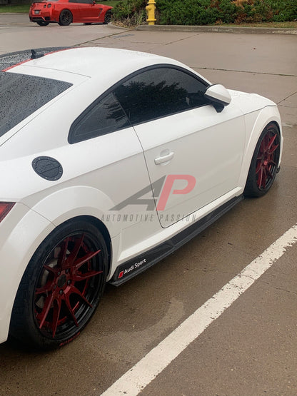 Audi TT 8S FL Carbon Fibre Side Skirts