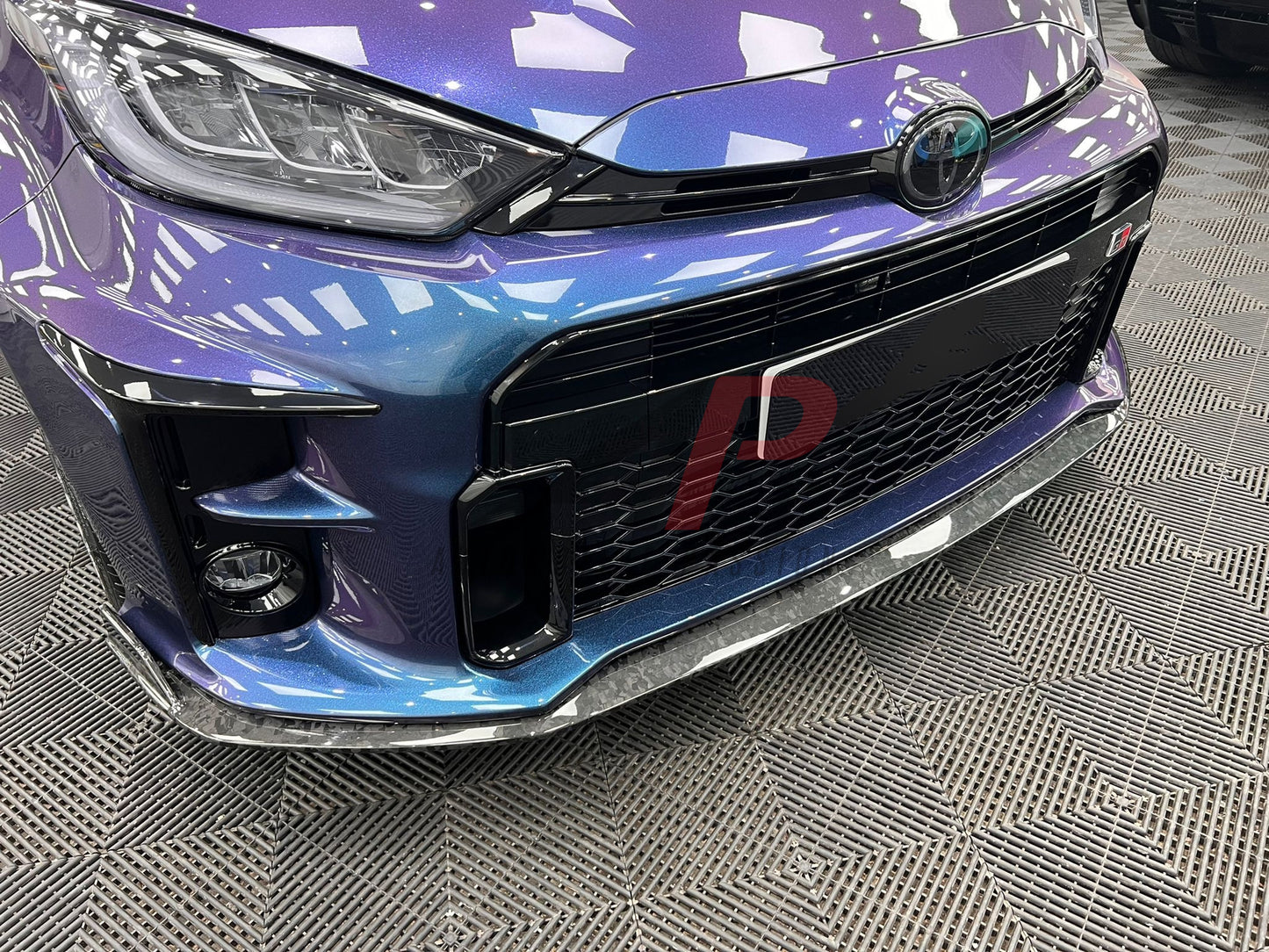 Toyota Yaris GR Dry Carbon Front Splitter