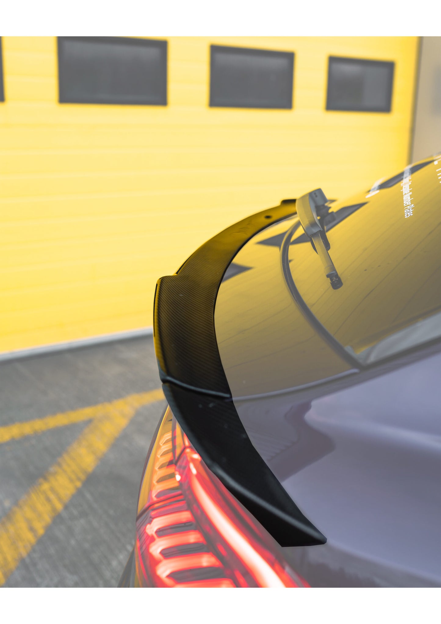AUDI RSQ8 FULL CARBON AERO KIT