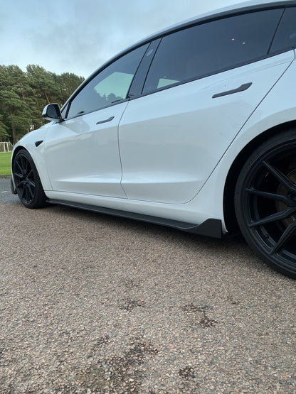 Tesla Model 3 Carbon Fibre Side Skirts