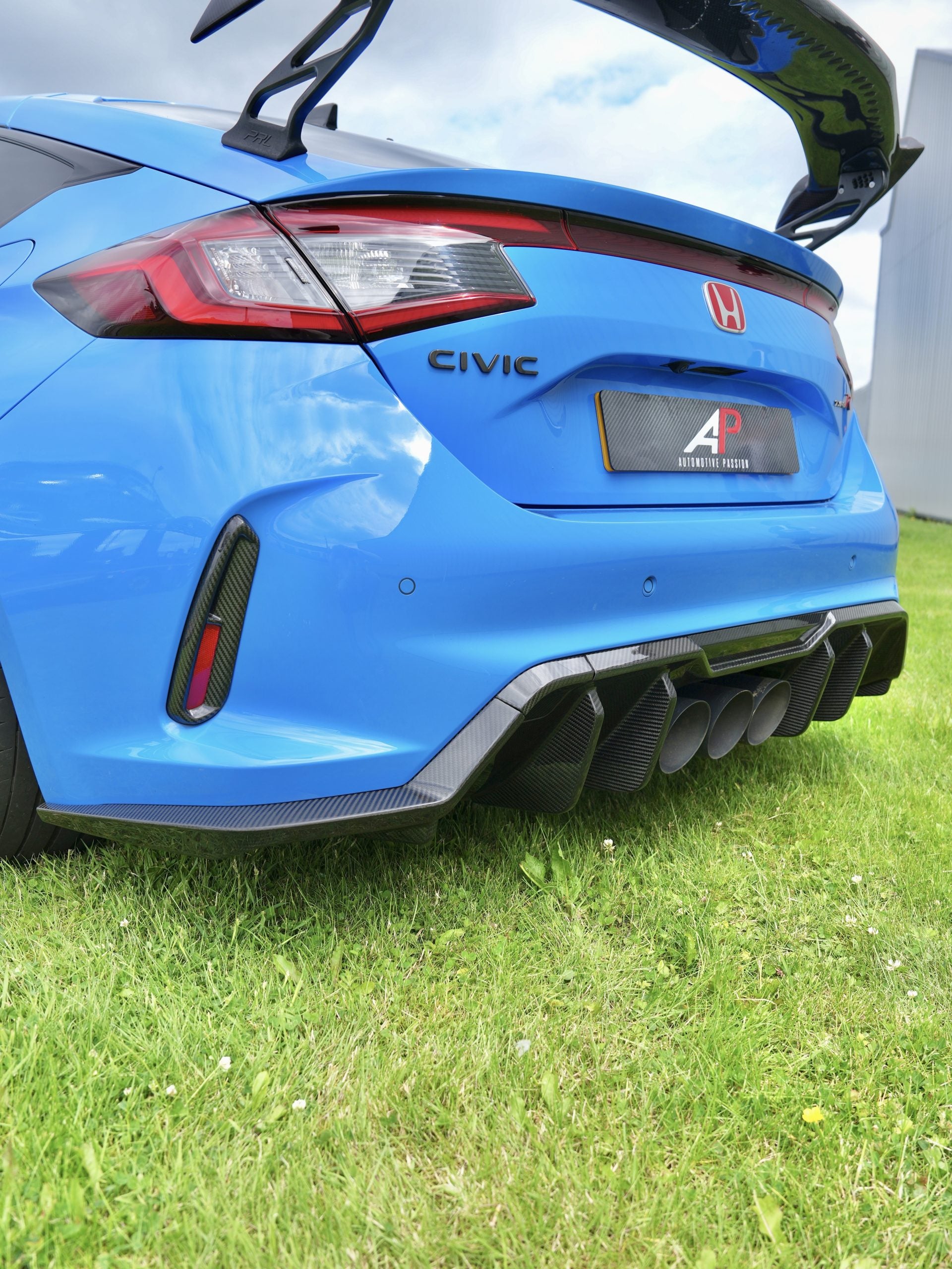 Honda Civic Type R FL5 Carbon Rear Diffuser - Dry Carbon ...