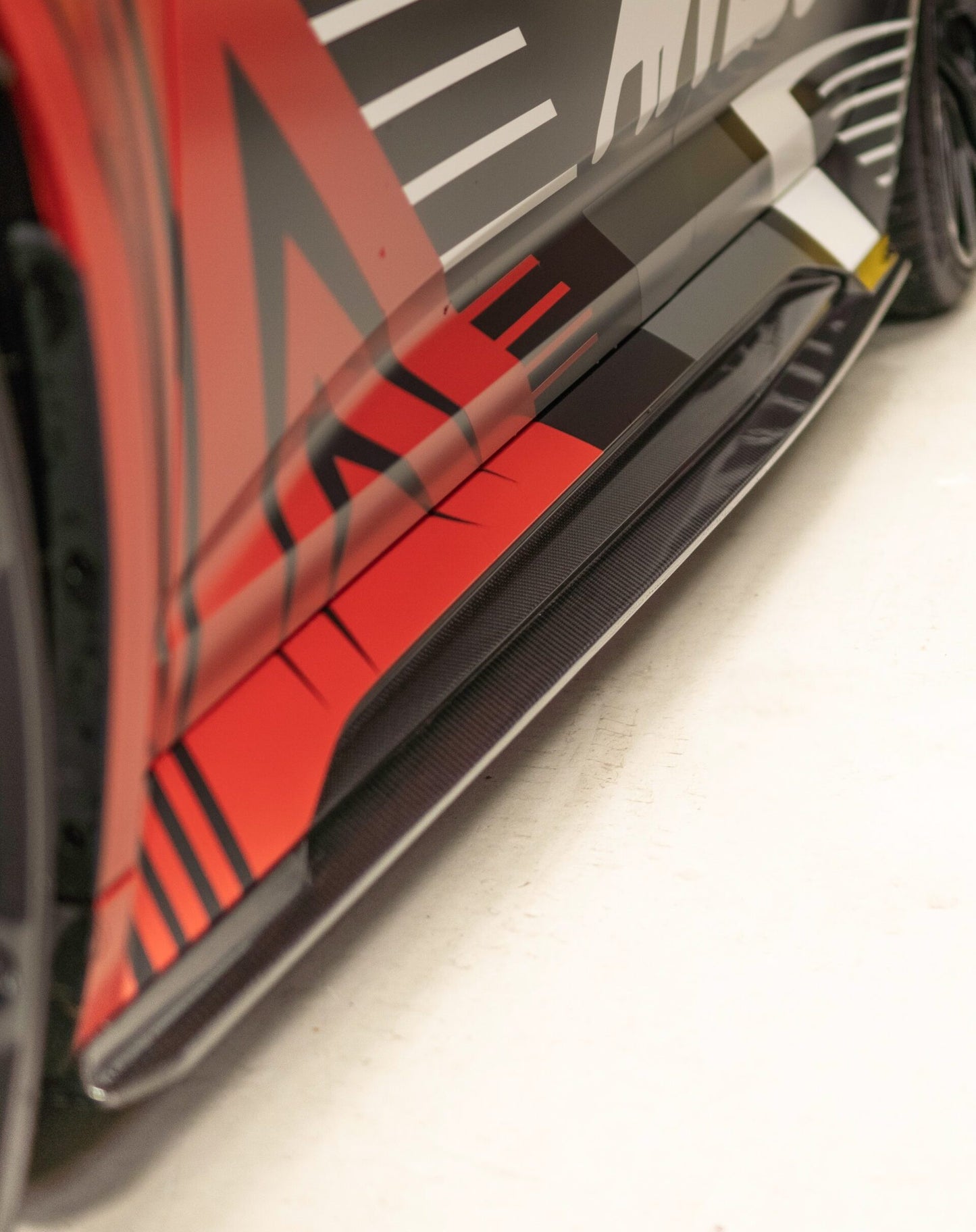 Audi RS6/RS7 C8 Dry Carbon Side Skirts