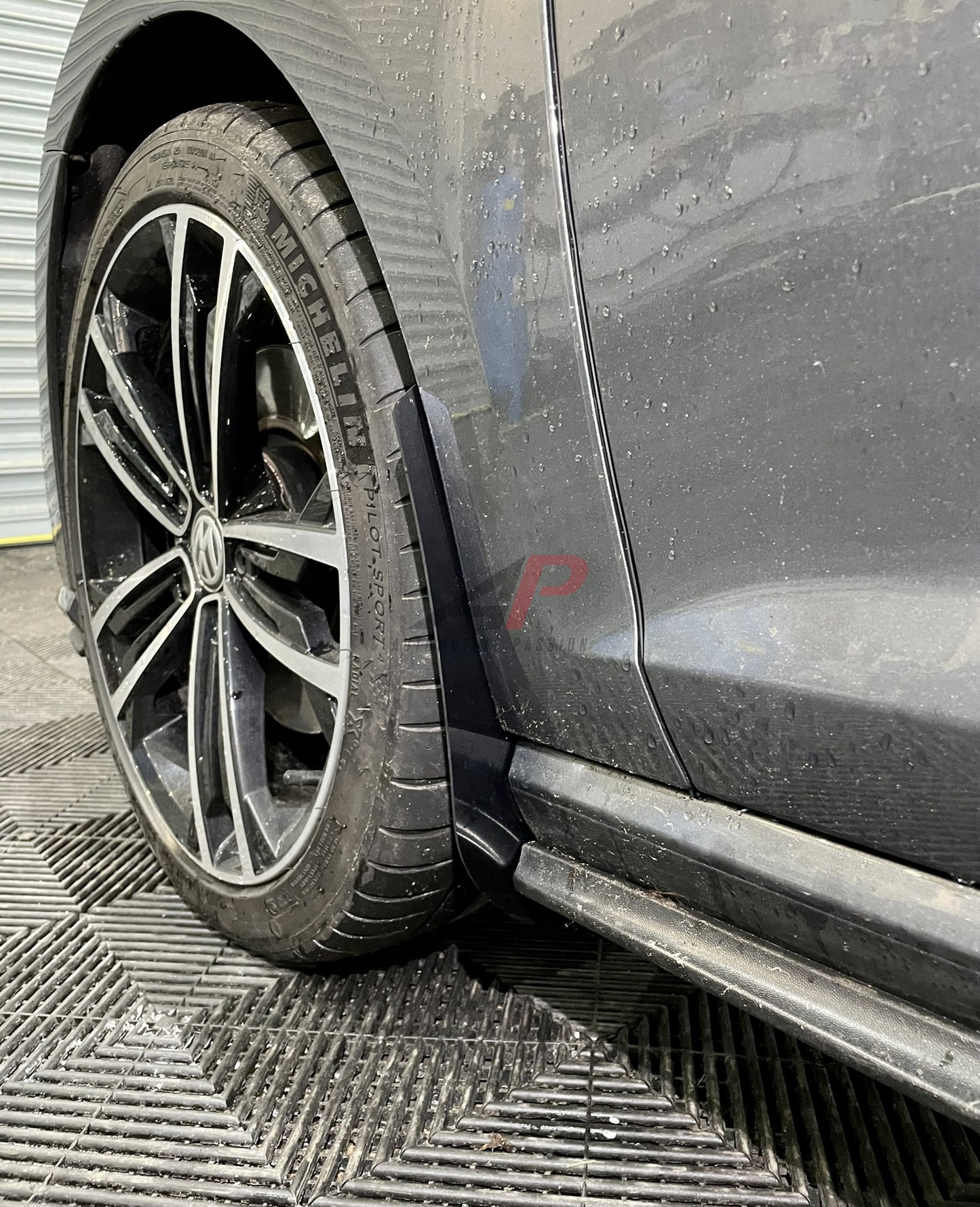 MK7/7.5 Arch Guards – VW Mudflaps for Volkswagen Golf MK7/7.5 GTI R R-LINE