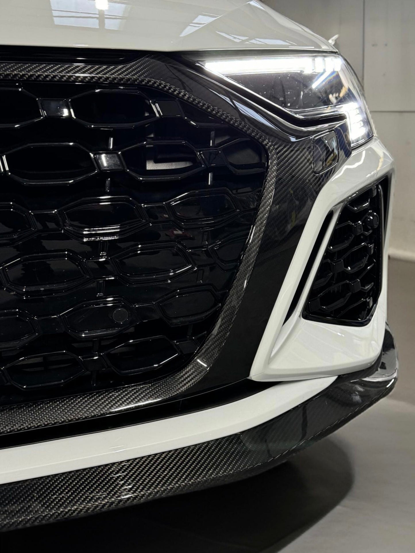 RS3 8Y Carbon Grille – AUDI GEN 1 Full Carbon Front Grille Replacement