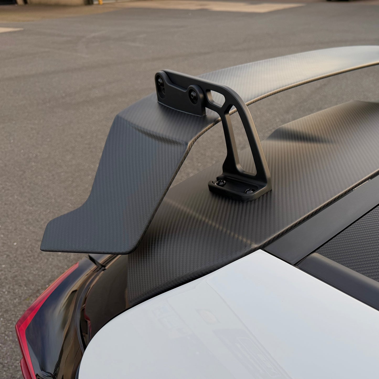 TOYOTA YARIS GR CARBON FIBRE SPOILER INC BASE PANEL FULL ASSEMBLY
