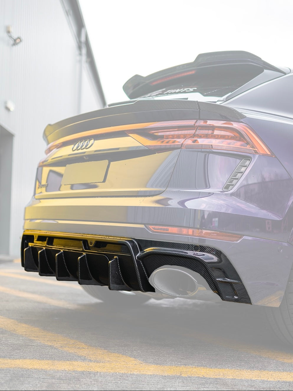AUDI RSQ8 FULL CARBON AERO KIT