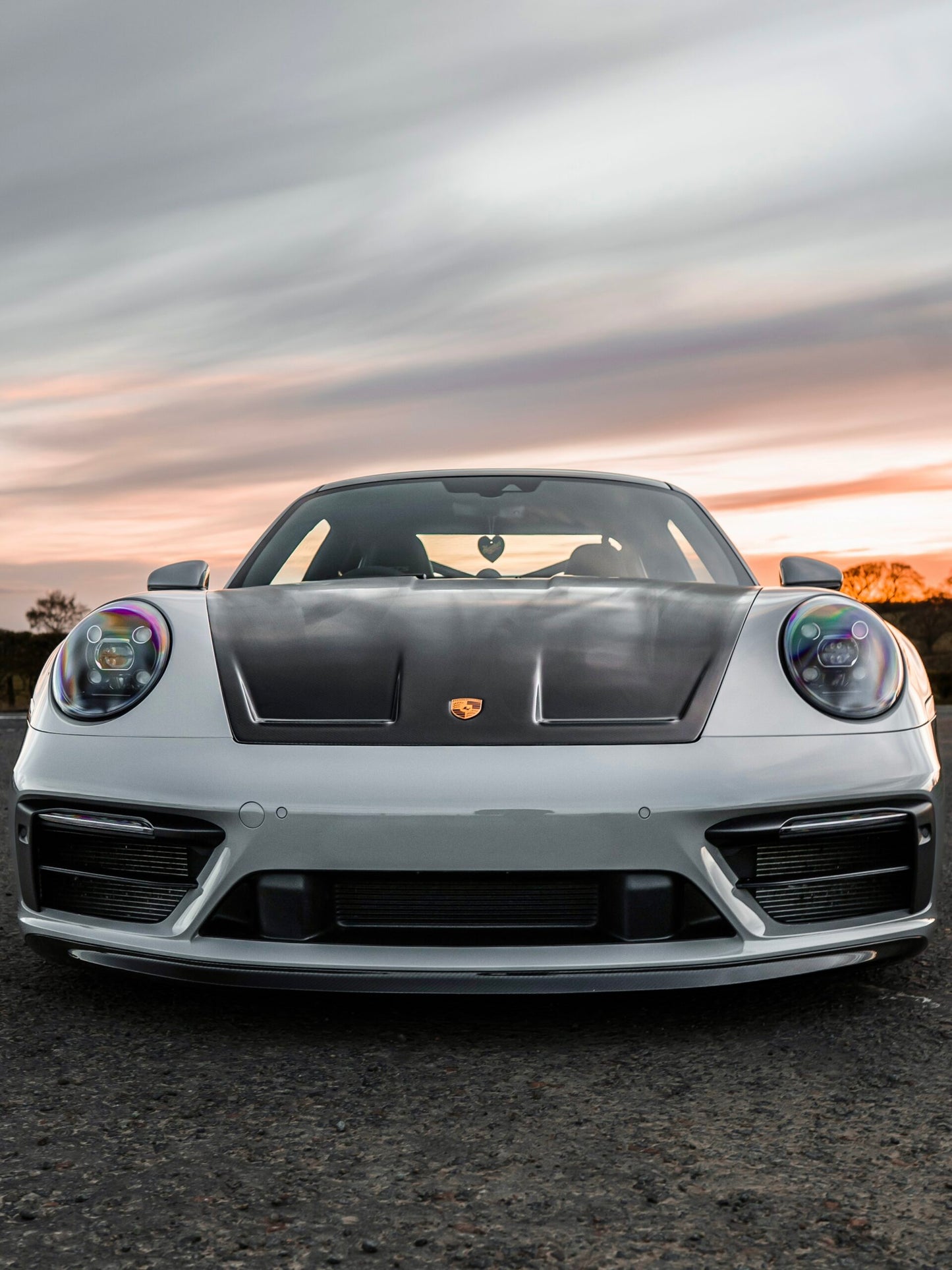 992 Carbon Hood – Lightweight Bonnet Replacement for Porsche 911 (2020+)