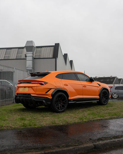Lamborghini Urus Carbon Fibre Side Skirts